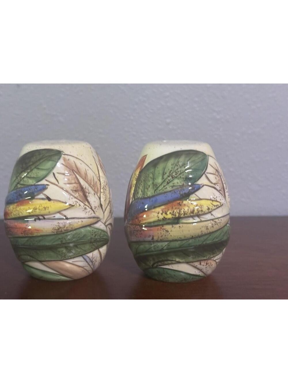 Colorful Salt And Pepper Shakers Leaves